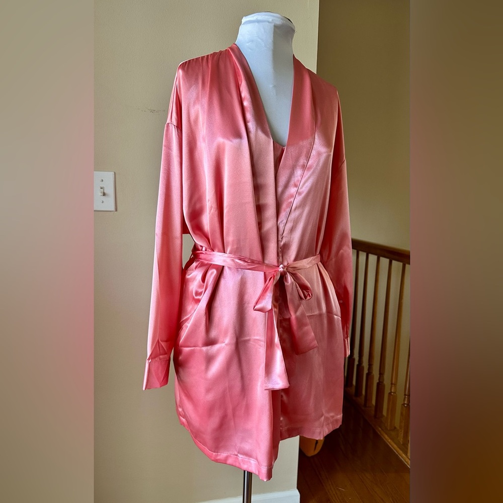 NWOT Vintage 90’s/Y2K Coral/Salmon Pink Slip & Matching Robe